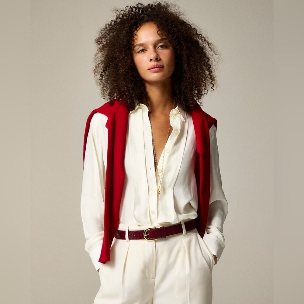 J.Crew Women’s Size 2 Drapey pleated button-up shirt CF446